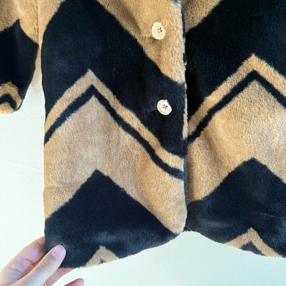 Banana Republic Kids Chevron Pea Coat Faux Fur Black and Tan Size 4 - Picture 2 of 6
